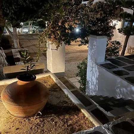 度假居 Amedi Tinos *