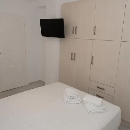 Amedi Tinos Pánormos