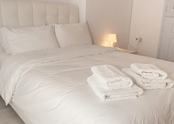 펜션 Amedi Tinos *