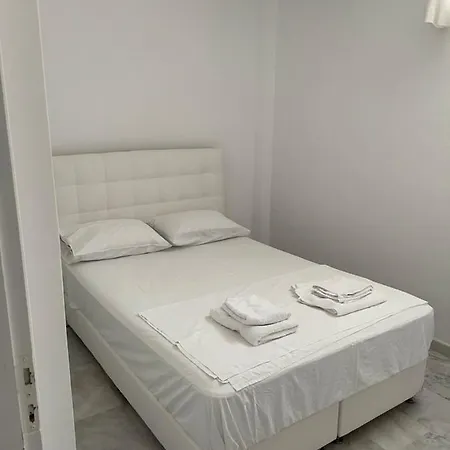 Amedi Tinos *