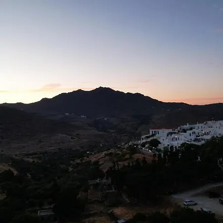 度假居 Amedi Tinos *