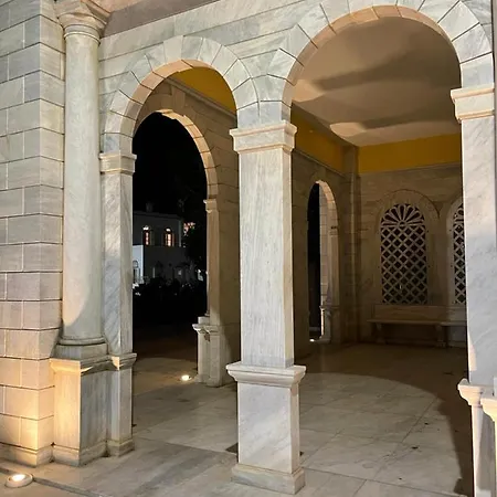 Vakantiehuis Amedi Tinos *